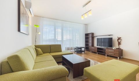 Kiadó 2 szobás lakás, Bratislava - Nové Mesto, Szlovákia