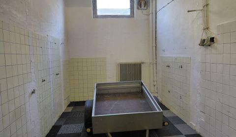 Kiadó Raktárak és ipari épületek, Raktárak és ipari épületek, Tomášiko
