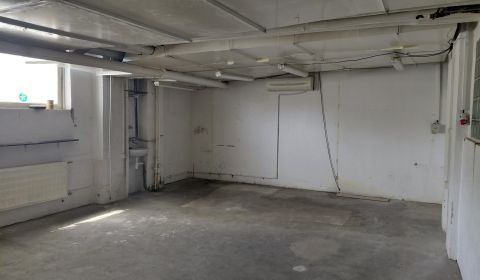 Kiadó Raktárak és ipari épületek, Raktárak és ipari épületek, Tomášiko