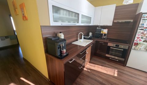 Eladó 3 szobás lakás, 3 szobás lakás, Tichá, Topoľčany, Szlovákia