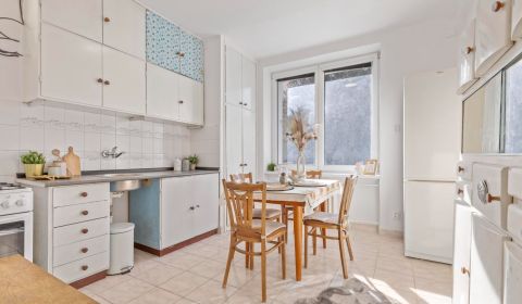 Kiadó 2 szobás lakás, 2 szobás lakás, Azovská, Bratislava - Ružinov, S