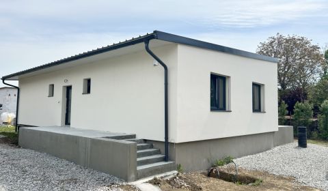 Eladó Családi ház, Családi ház, Prešov, Szlovákia