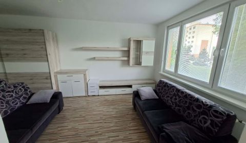 Kiadó 1 szobás lakás, 1 szobás lakás, Gorkého, Prievidza, Szlovákia