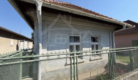 Eladó Családi ház, Családi ház, Nové Zámky, Szlovákia