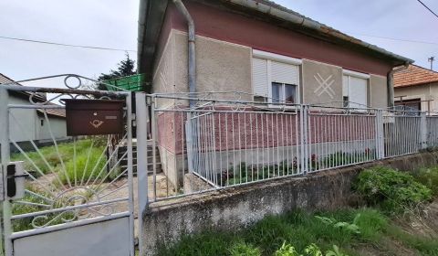 Eladó Családi ház, Családi ház, Komárno, Szlovákia