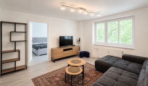 Kiadó 2 szobás lakás, 2 szobás lakás, Jarná, Košice - Staré Mesto, Szl