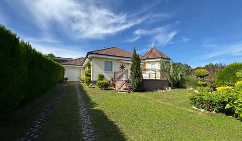 Eladó Családi ház, Családi ház, Nitra, Szlovákia