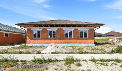 Eladó Családi ház, Családi ház, Dunajská Streda, Szlovákia