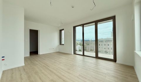 Eladó 4 szobás lakás, 4 szobás lakás, Plynárenská, Bratislava - Ružino