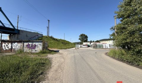 Eladó Garázsok, Bratislava - Nové Mesto, Szlovákia