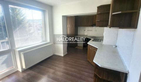 Eladó 3 szobás lakás, Žiar nad Hronom, Szlovákia