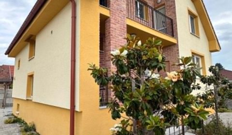 Eladó Családi ház, Családi ház, Dunajská Streda, Szlovákia