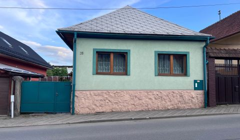 Eladó Családi ház, Családi ház, Kalvárska cesta, Ružomberok, Szlovákia