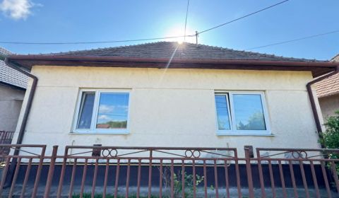 Eladó Családi ház, Családi ház, Komjatice, Nové Zámky, Szlovákia