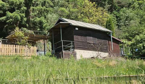 Eladó Nyaraló, Nyaraló, Budatín, Žilina, Szlovákia