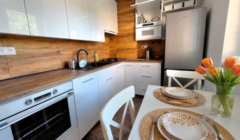 Kiadó 2 szobás lakás, 2 szobás lakás, Golianova, Banská Bystrica, Szlo