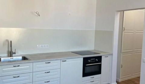 Eladó 3 szobás lakás, 3 szobás lakás, Obchodná, Bratislava - Staré Mes