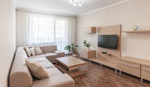 Eladó 3 szobás lakás, 3 szobás lakás, Nábrežná, Nové Zámky, Szlovákia