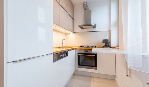 Kiadó 2 szobás lakás, 2 szobás lakás, Košice - Staré Mesto, Szlovákia