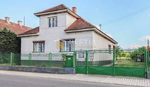 Eladó Családi ház, Családi ház, Senica, Szlovákia