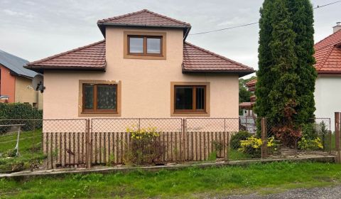 Eladó Családi ház, Családi ház, Liptovský Mikuláš, Szlovákia