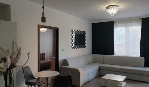 Kiadó 3 szobás lakás, 3 szobás lakás, Ďatelinová, Bratislava - Ružinov