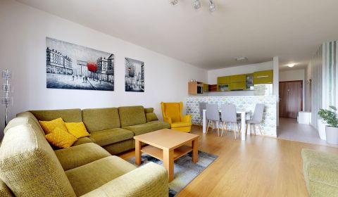Eladó 3 szobás lakás, 3 szobás lakás, Kaštieľska, Bratislava - Ružinov