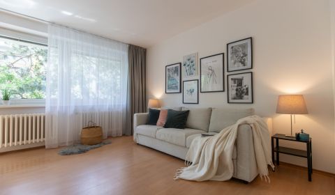 Eladó 3 szobás lakás, 3 szobás lakás, Vlčkova, Bratislava - Staré Mest