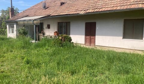 Eladó Családi ház, Családi ház, Veľká Maňa, Nové Zámky, Szlovákia