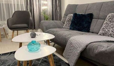 Kiadó 2 szobás lakás, 2 szobás lakás, Petelenova, Banská Bystrica, Szl