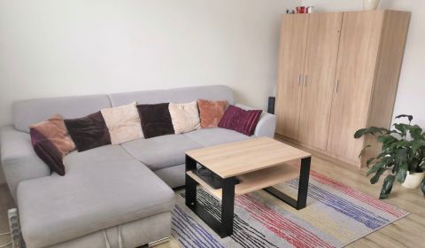 Kiadó 2 szobás lakás, 2 szobás lakás, Petzvalova, Žilina, Szlovákia