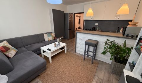 Eladó 1 szobás lakás, 1 szobás lakás, Streďanská, Topoľčany, Szlovákia