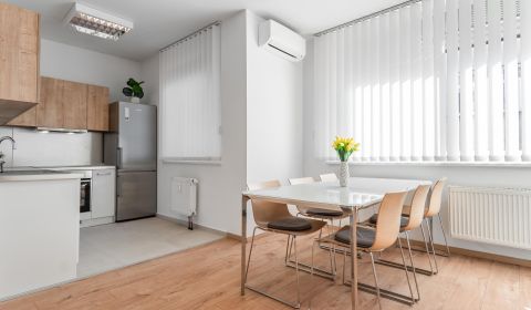 Eladó 3 szobás lakás, 3 szobás lakás, Trnavská cesta, Bratislava - Ruž