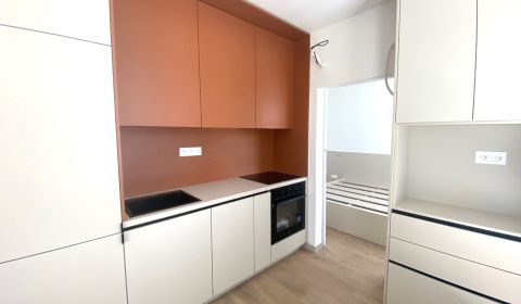 Eladó 2 szobás lakás, 2 szobás lakás, Hanulova, Bratislava - Dúbravka,