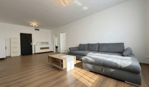 Kiadó 3 szobás lakás, 3 szobás lakás, Gemerská, Bratislava - Ružinov, 