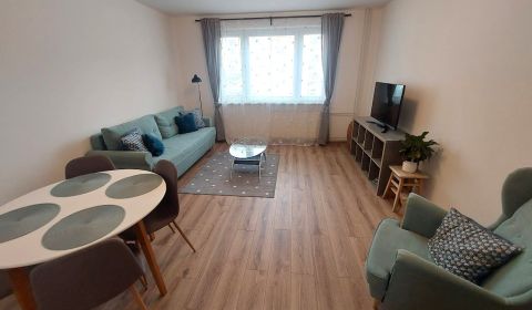 Kiadó 3 szobás lakás, 3 szobás lakás, Tatranská, Banská Bystrica, Szlo