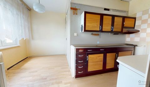 Eladó 3 szobás lakás, 3 szobás lakás, Školská, Detva, Szlovákia