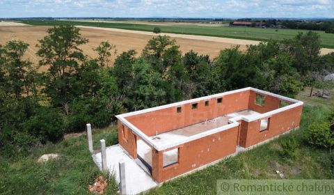 Eladó Családi ház, Családi ház, Komárno, Szlovákia