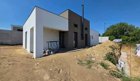 Eladó Családi ház, Családi ház, gecov, Nitra, Szlovákia