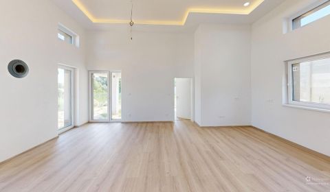 Eladó Családi ház, Családi ház, gecov, Nitra, Szlovákia