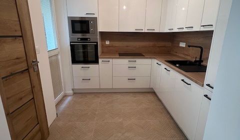 Eladó 3 szobás lakás, 3 szobás lakás, Medená, Bratislava - Staré Mesto