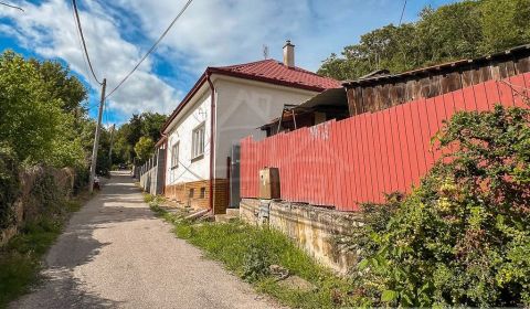 Eladó Családi ház, Családi ház, Senec, Szlovákia