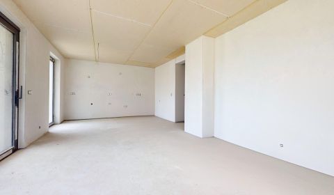 Eladó 3 szobás lakás, 3 szobás lakás, Poprad, Szlovákia