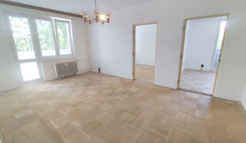 Eladó 3 szobás lakás, 3 szobás lakás, Nové Zámky, Szlovákia