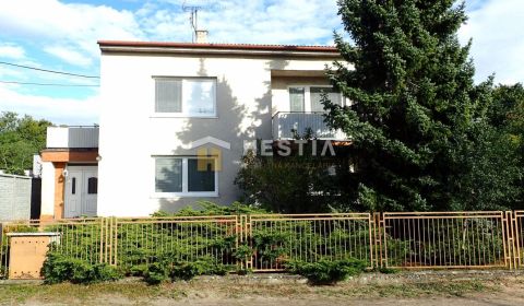 Eladó Családi ház, Családi ház, Senica, Szlovákia