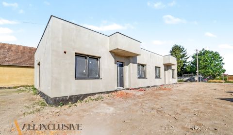 Eladó Családi ház, Családi ház, Dunajská Streda, Szlovákia