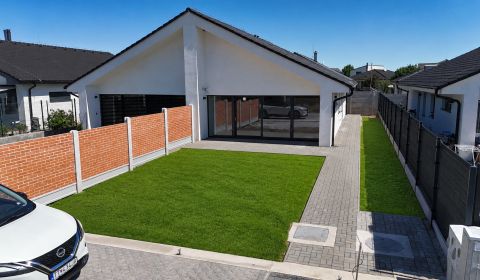 Eladó Családi ház, Családi ház, Lúčna, Trnava, Szlovákia