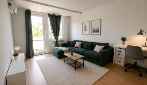 Eladó 3 szobás lakás, 3 szobás lakás, Rumančeková, Bratislava - Ružino