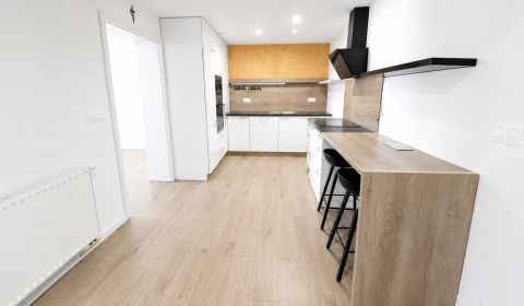 Eladó Családi ház, Családi ház, Orviský kút, Piešťany, Szlovákia