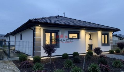 Eladó Családi ház, Családi ház, Veterná, Piešťany, Szlovákia